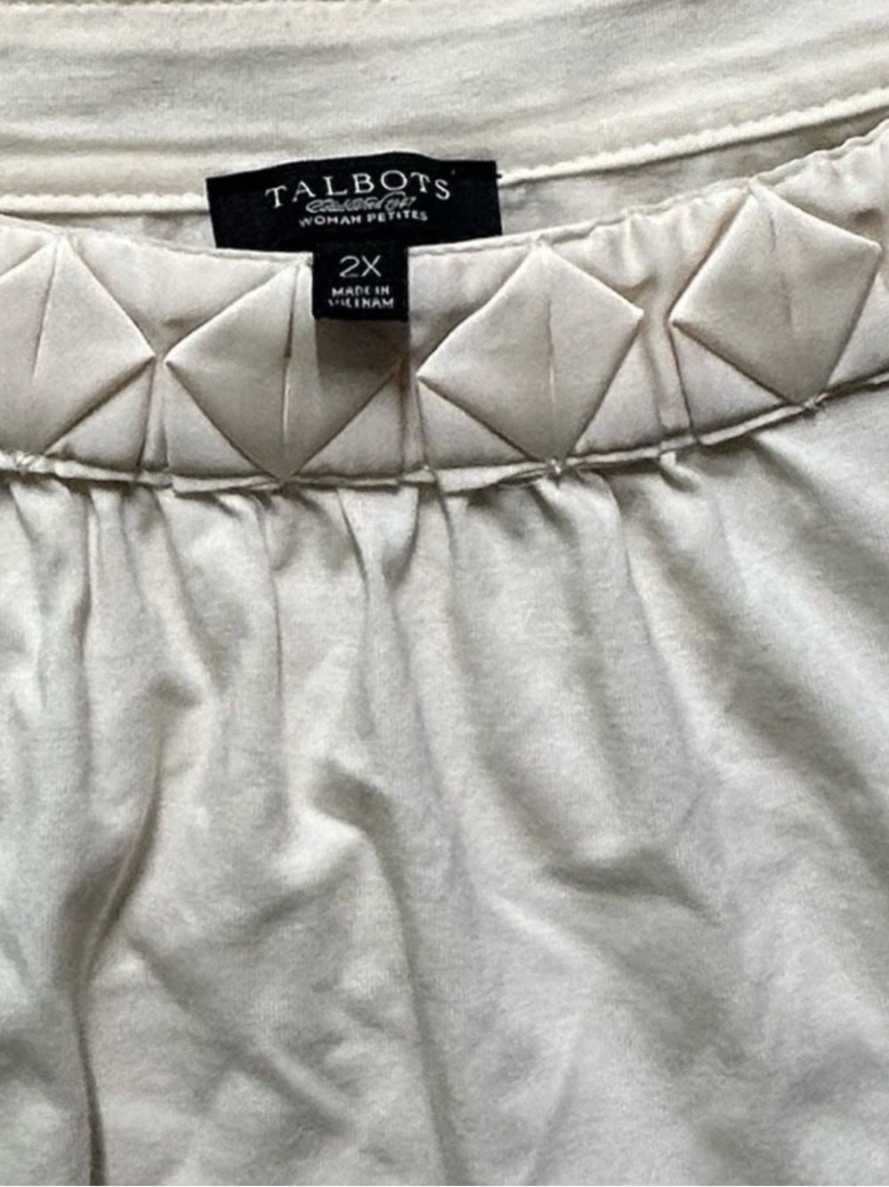 Women’s Talbots Petites Cream Long Sleeve Shirt Size 2X - Picture 3 of 4